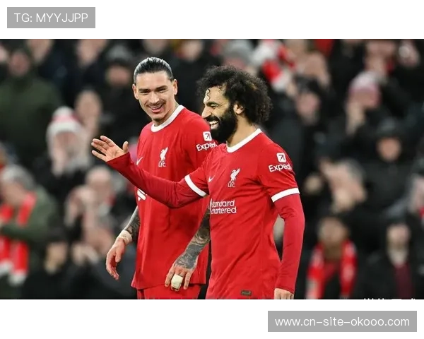 基米希长传精准制导，卡尔单刀险些得分