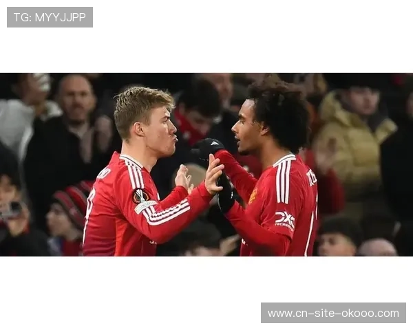 热那亚迎战那不勒斯，双方射手科伦坡与霍伊伦状态对比