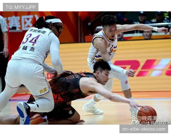 战术复盘：卫冕冠军如何通过控制距离完美执行赛前制定的游击战术